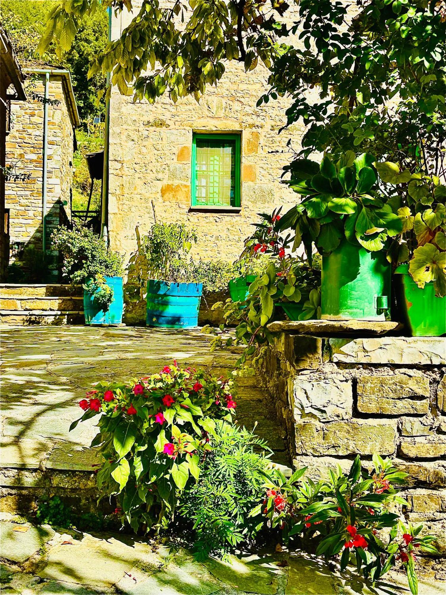 Morfeas Guesthouse Papigko Bagian luar foto