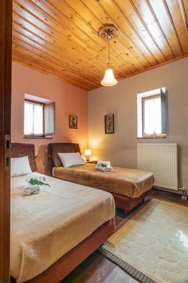 Morfeas Guesthouse Papigko Bagian luar foto