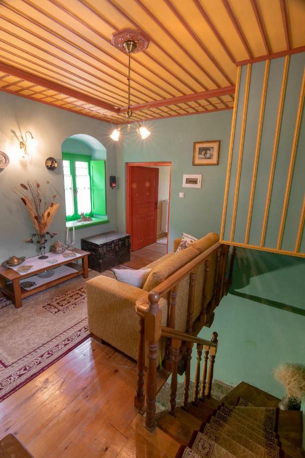 Morfeas Guesthouse Papigko Bagian luar foto
