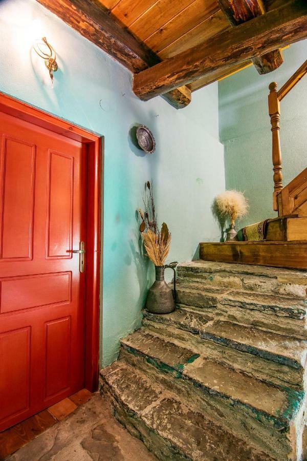 Morfeas Guesthouse Papigko Bagian luar foto