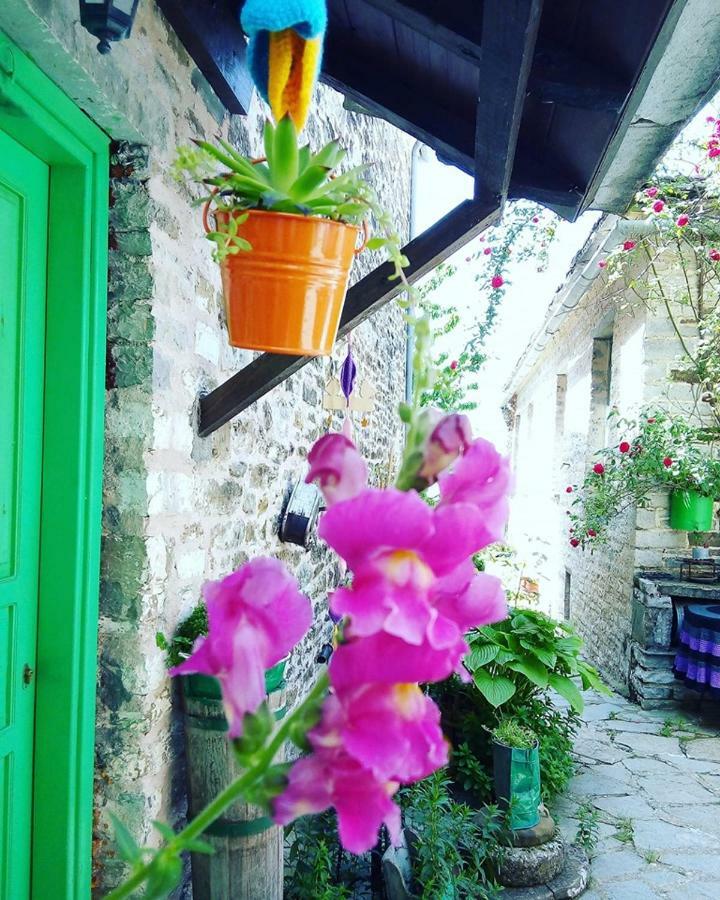 Morfeas Guesthouse Papigko Bagian luar foto