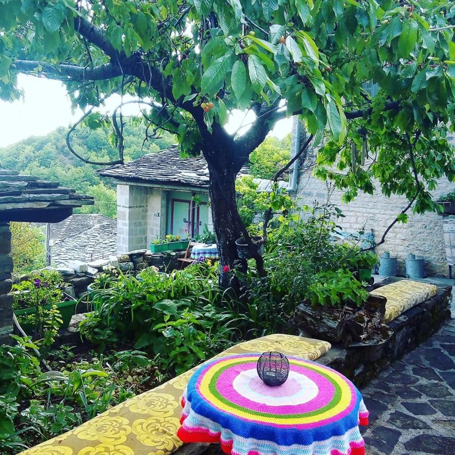 Morfeas Guesthouse Papigko Bagian luar foto