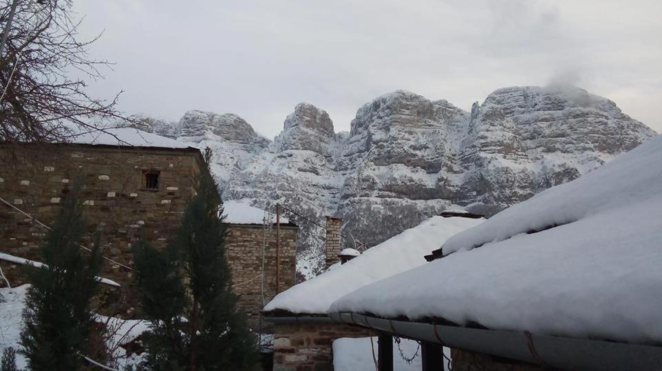 Morfeas Guesthouse Papigko Bagian luar foto